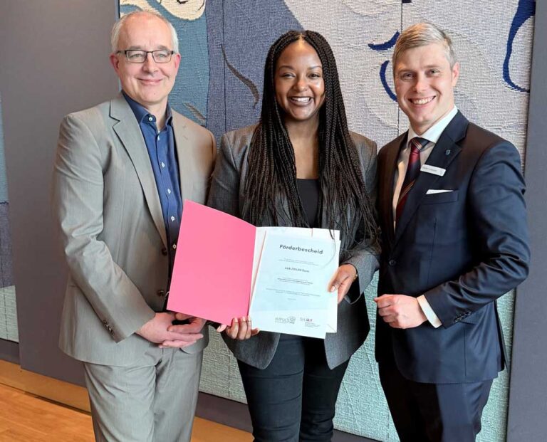 Landessozialministerin Aminata Touré übergibt Förderbescheid: 670.000 Euro für neues Frauenhaus in Husum